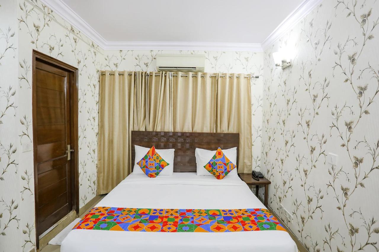 Fabexpress Jpm Harshdeep Hotel New Delhi Exterior photo