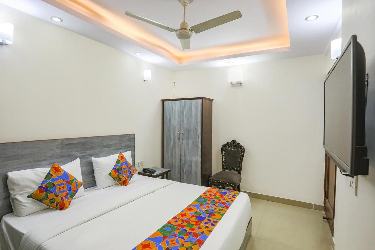 Fabexpress Jpm Harshdeep Hotel New Delhi Exterior photo